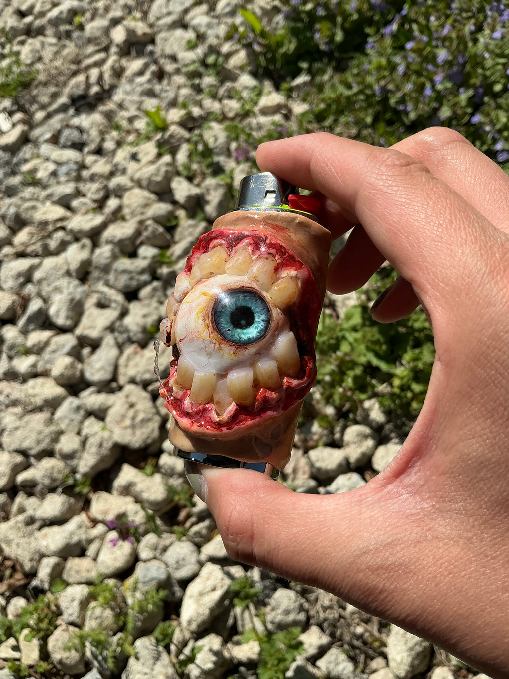Hungry vision | creepy drooly eye lighter case