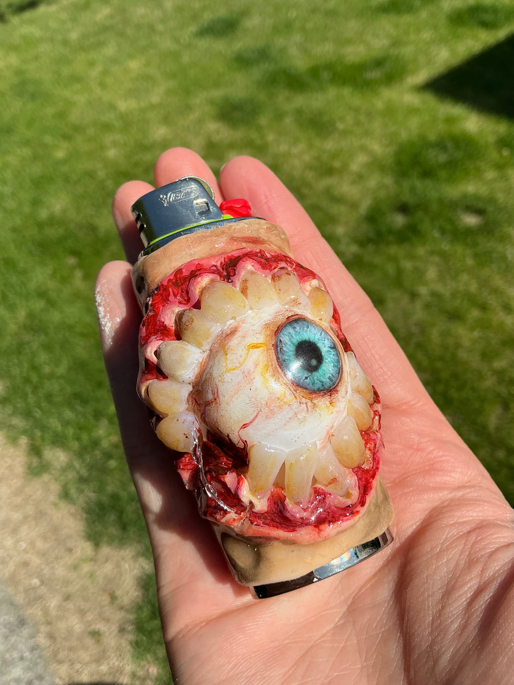 Hungry vision | creepy drooly eye lighter case