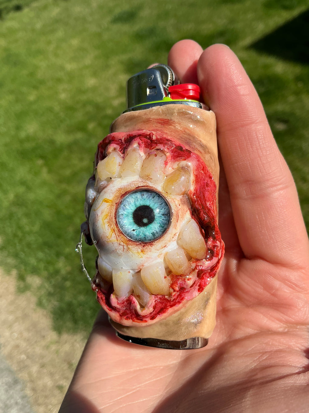 Hungry vision | creepy drooly eye lighter case